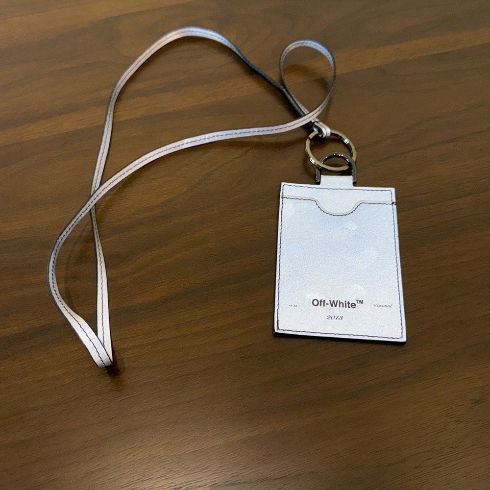 Off-White Metallic Card Holder with Lanyard GREAT CONDITION